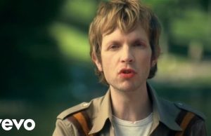 Beck Hansen nace para reinventarlo todo