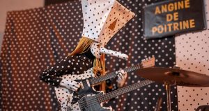 Angine de Poitrine: el dúo canadiense que convirtió el absurdo en una nueva forma de rock